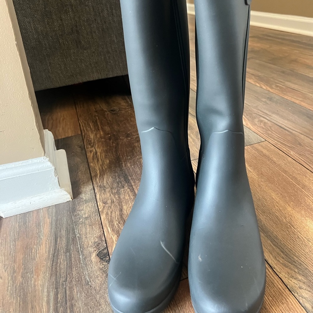 Rain boots